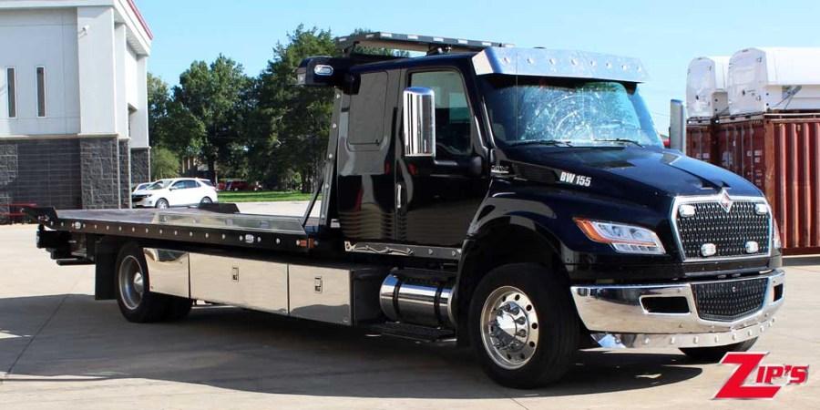 2024 Century 21' 6" Steel SST 12 Series LCG™, International MV-X, 23774 Feature Close-up