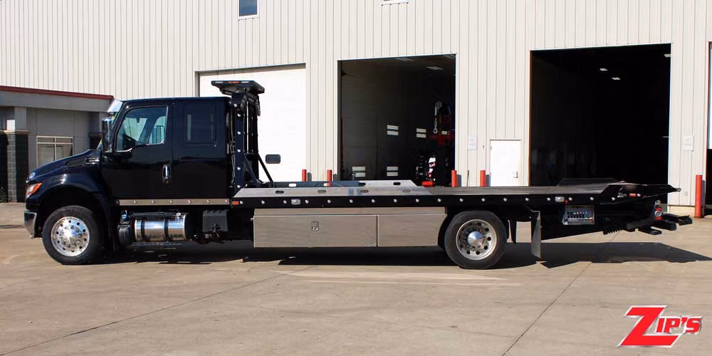 2024 Century 21' 6" Steel SST 12 Series LCG™, International MV-X, 23774