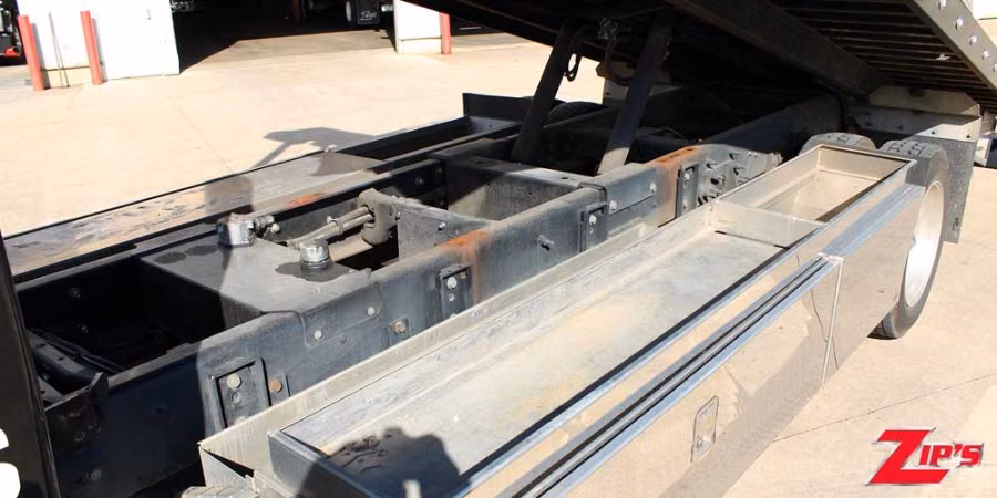 2024 Century 21' 6" Steel SST 12 Series LCG™, International MV-X, 23774 Feature Close-up