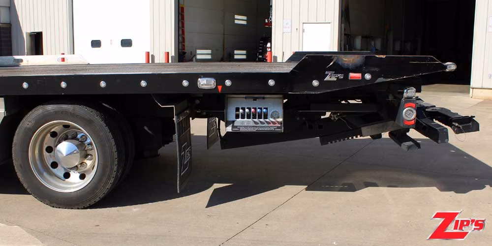 2024 Century 21' 6" Steel SST 12 Series LCG™, International MV-X, 23774 Additional Angle