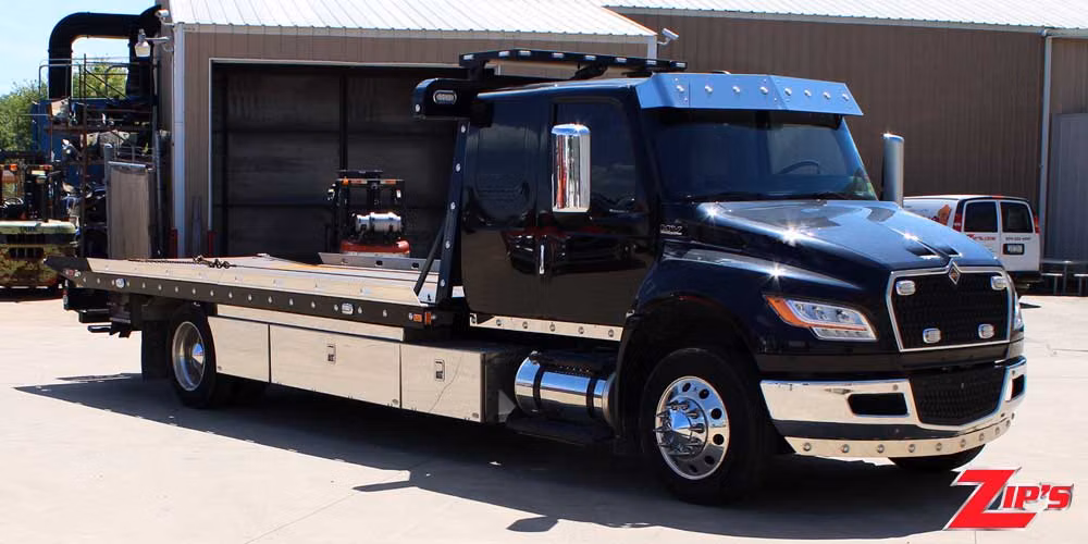 2024 Century 21' 6" Steel SST 12 Series LCG™, International MV-X, 23775 Feature Close-up