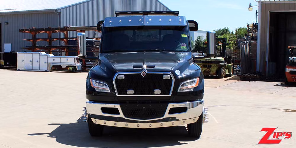 2024 Century 21' 6" Steel SST 12 Series LCG™, International MV-X, 23775 Close Up Detail