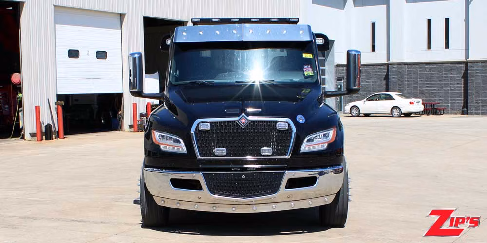 2024 Century 21' 6" Steel SST 12 Series LCG™, International MV-X, 23776 Close Up Detail