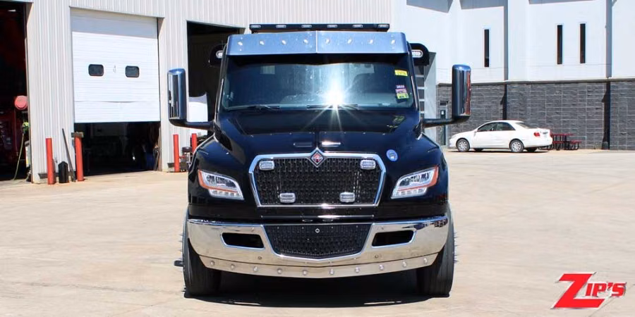 2024 Century 21' 6" Steel SST 12 Series LCG™, International MV-X, 23776 Close Up Detail