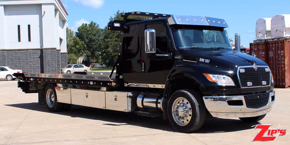 2024 Century 21' 6" Steel SST 12 Series LCG™, International MV-X, 23776 Feature Close-up