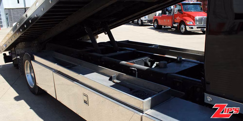 2024 Century 21' 6" Steel SST 12 Series LCG™, International MV-X, 23776 Additional Angle