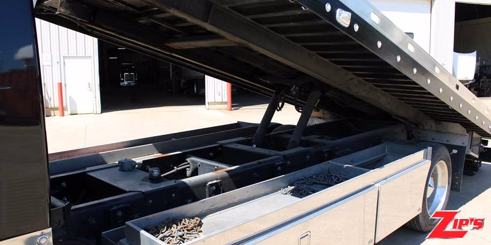 2024 Century 21' 6" Steel SST 12 Series LCG™, International MV-X, 23776 Feature Close-up