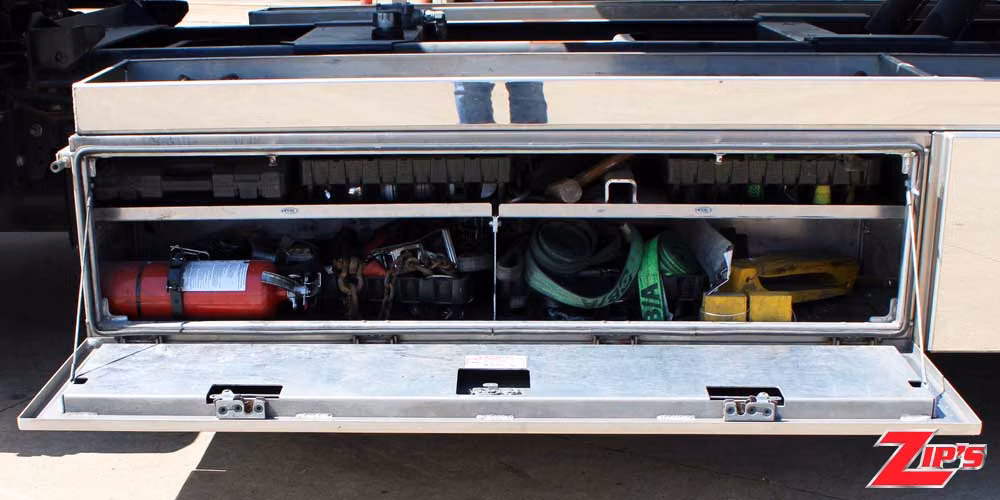 2024 Century 21' 6" Steel SST 12 Series LCG™, International MV-X, 23776 Perspective View