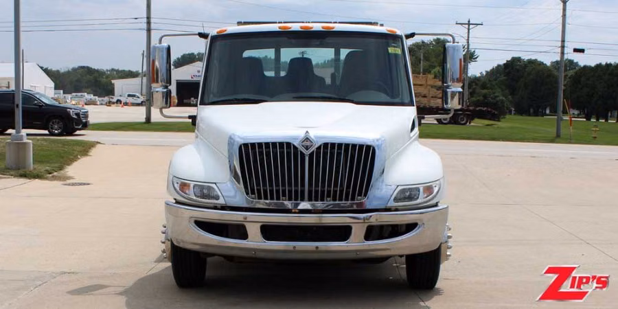 2012 Century 21' Aluminum 12 Series LCG™ Car Carrier, International 4300, 23816 Close Up Detail