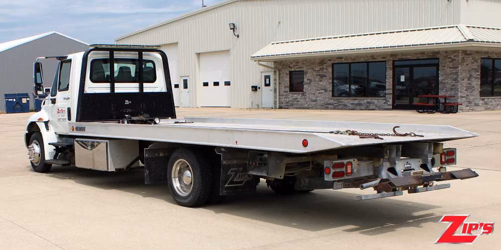 2012 Century 21' Aluminum 12 Series LCG™ Car Carrier, International 4300, 23816 Additional view