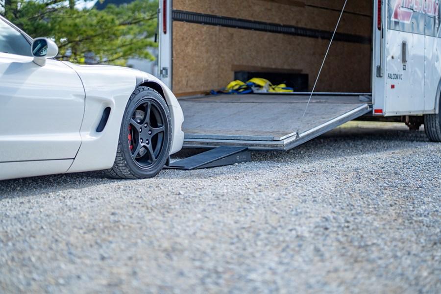GUNI Heavy Duty Automotive Ramps Close Up Detail
