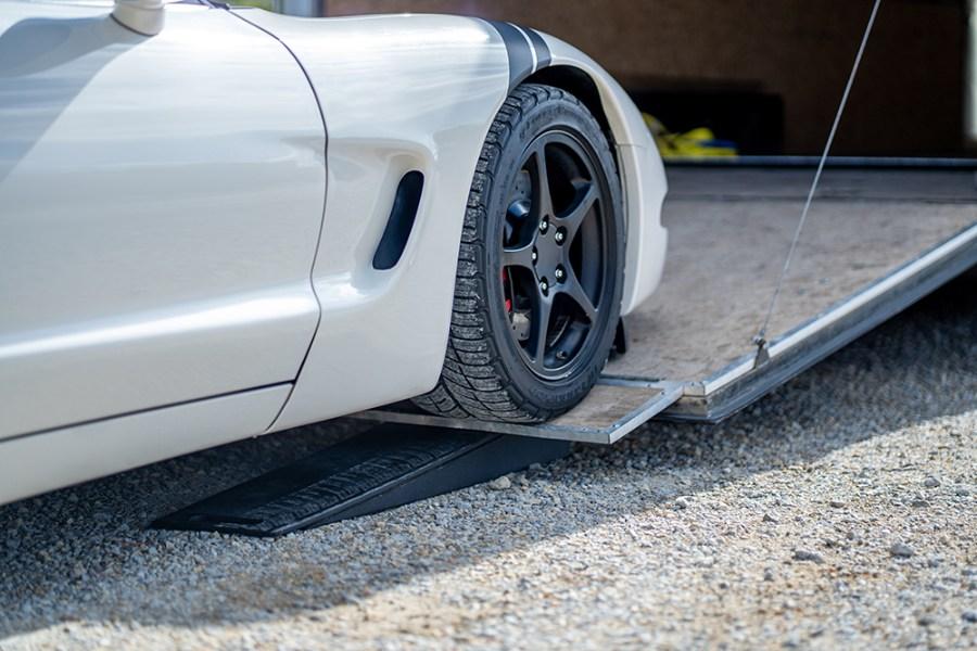 GUNI Heavy Duty Automotive Ramps Additional Angle