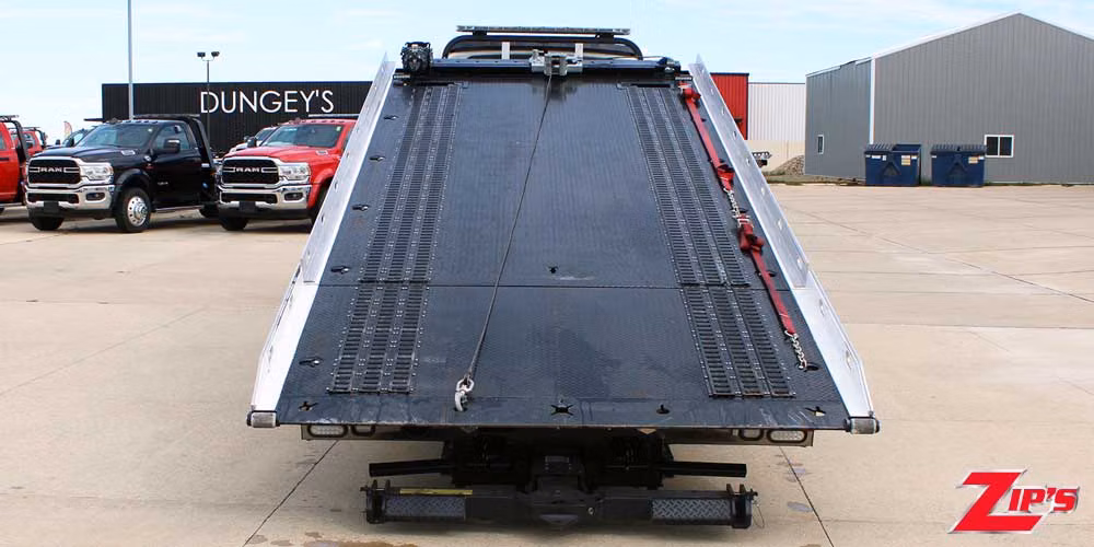 2026 Century 21' 6" Steel 12 Series LCG™ Car Carrier, International MV, 23822 Close Up Detail