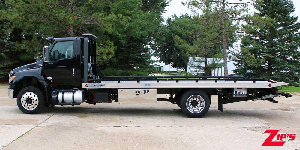 2025 Century 21' 6" Aluminum 12 Series LCG™ Car Carrier, International MV, 22044