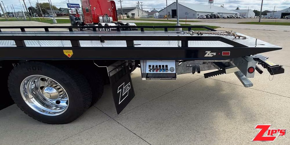 2027 Century 21' 6" Steel 12 Series LCG™ Car Carrier, Freightliner M2, 23734 Perspective View