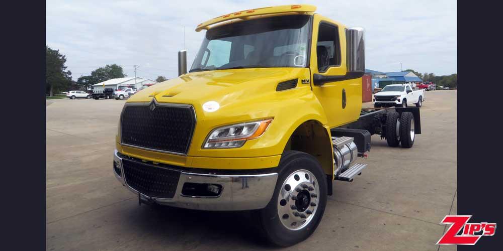 2027 Century 21' 6" Steel 12 Series LCG™ Car Carrier, SP9000 Side Puller, International MV-X, 23687