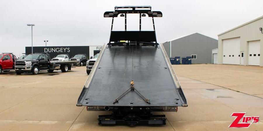 2024 Century 21' 6" Steel SST 12 Series LCG™, International MV-X, 23776 Perspective View