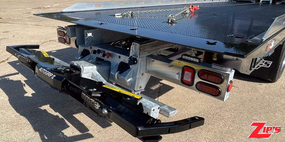 2027 Century 25' Steel 16 Series LCG™ Car Carrier, Freightliner M2, 23363 Close Up Detail