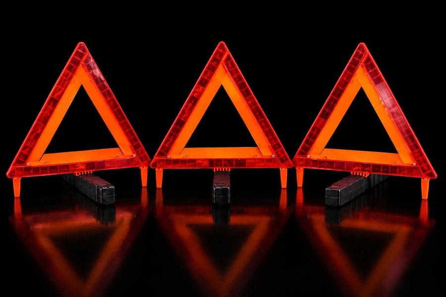 SafeAll Reflective Triangle Kit Feature Close-up