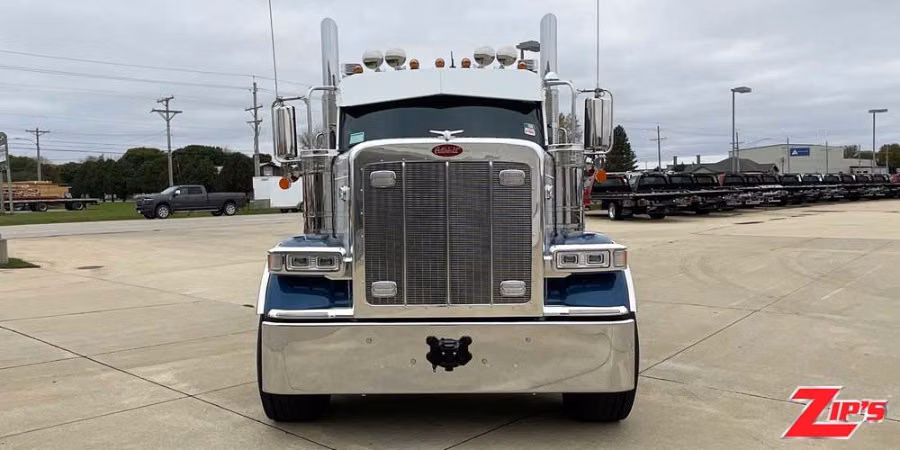 2027 Vulcan V103 50 Ton Wrecker, XP850 Side Puller, Peterbilt 589 with 48" Sleeper, 23350 Close Up Detail