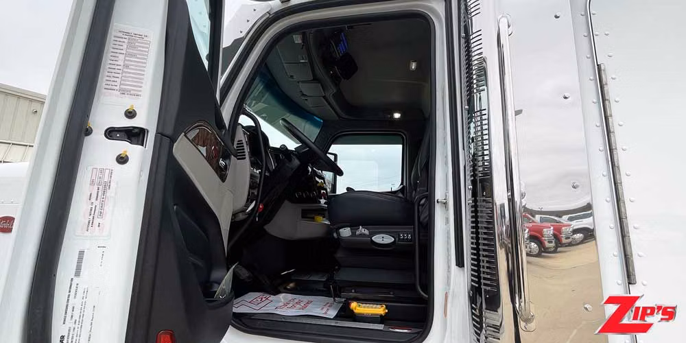2027 Vulcan V103 50 Ton Wrecker, XP850 Side Puller, Peterbilt 589 with 48" Sleeper, 23350 Additional Angle