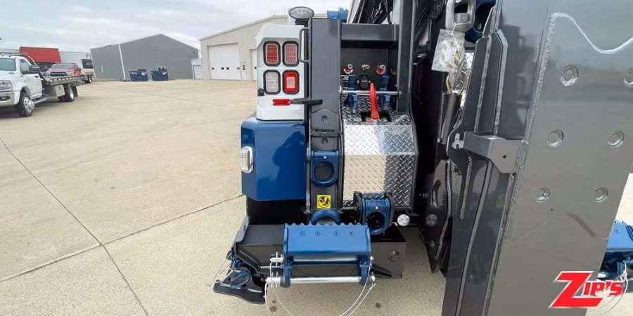 2027 Vulcan V103 50 Ton Wrecker, XP850 Side Puller, Peterbilt 589 with 48" Sleeper, 23350 Feature Close-up