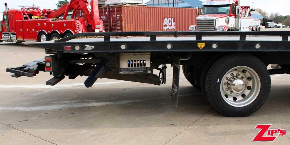 2026 Century 21' 6" Steel 12 Series LCG™ Car Carrier, Freightliner M2, 23836 Feature Close-up