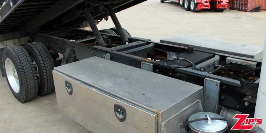 2026 Century 21' 6" Steel 12 Series LCG™ Car Carrier, Freightliner M2, 23836 Feature Close-up