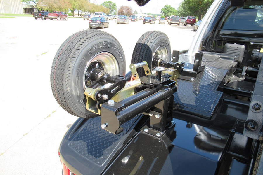 Picture of Miller Swing Arm Style Dolly Mount