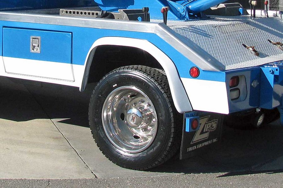 Picture of Phoenix 3" Fender Flare Century 400 and 600 Series