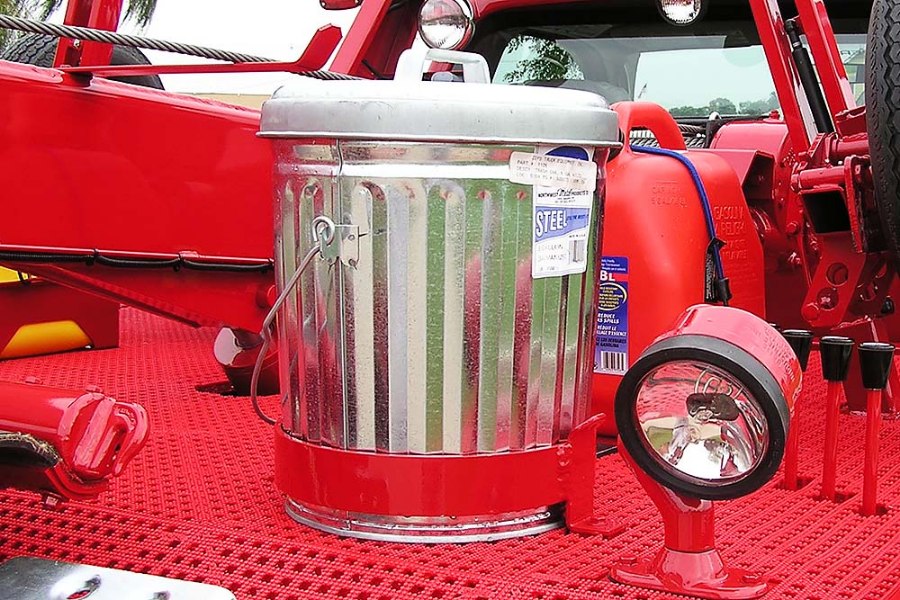 Picture of Zip's Custom 6 Gallon Trash Can Bracket