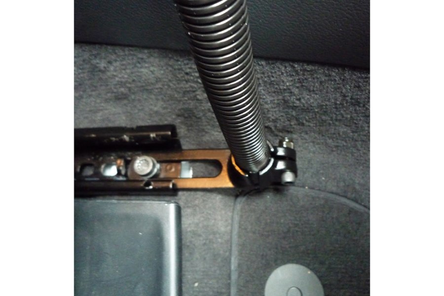 Picture of RAM Mounts Pod I Vehicle Mount with 18" Aluminum Rod and Round Plate