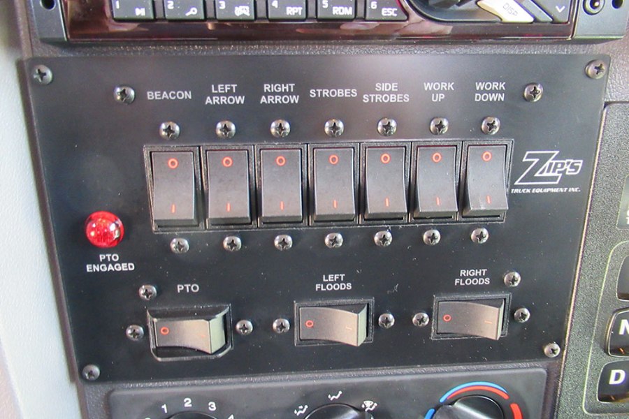 Picture of Power Up In Dash Switch Panel for 2013 Peterbilt