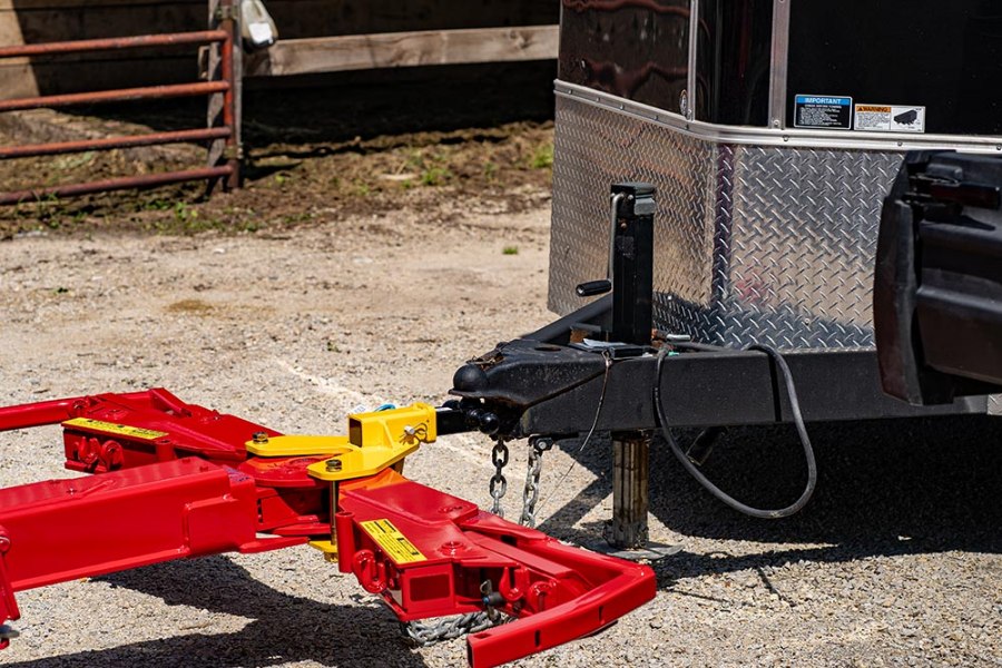 Picture of Zip's Receiver Hitch for Chevron 408 Light Duty Wrecker