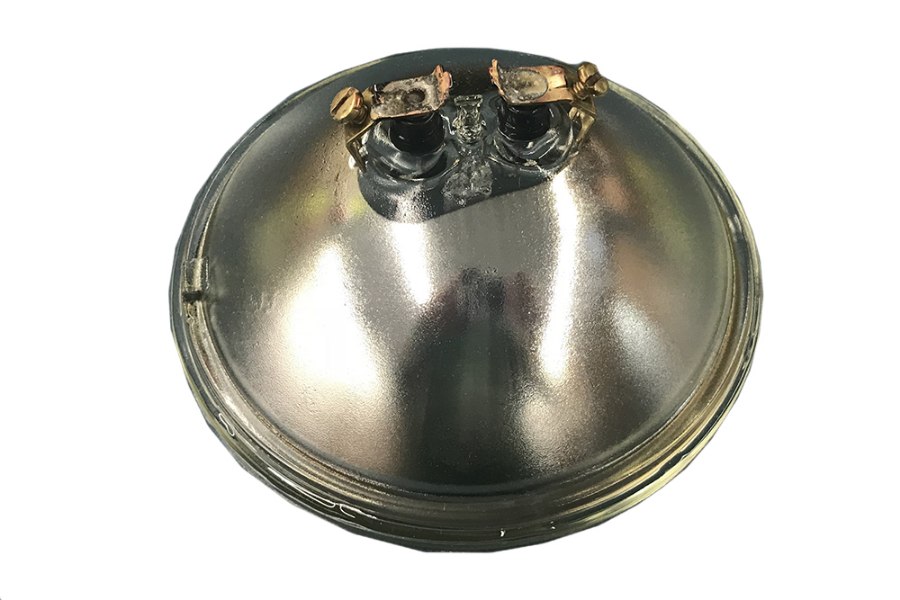 Picture of Unity Replacement Part 46 (5-1/2" Round) Sealed Beam Bulb - 50W - 160,000 Candle Power