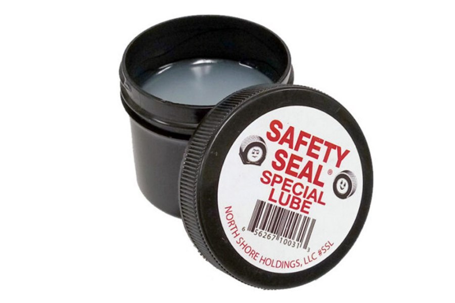 Picture of Safety Seal Auto/Light Truck Deluxe Combination Repair Kit