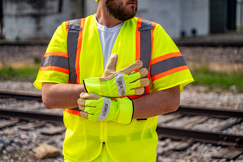 Picture of Zip's Hi-Vis Pigskin Reflective Gloves