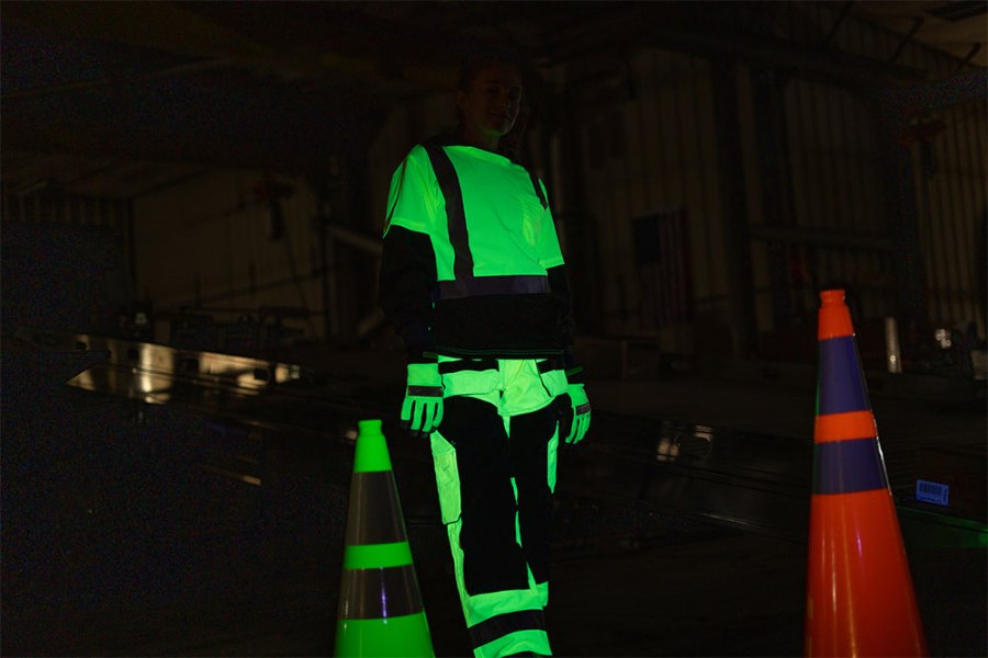 Picture of TowMate 360° Ultraviolet Cone-Mounted Warning Light