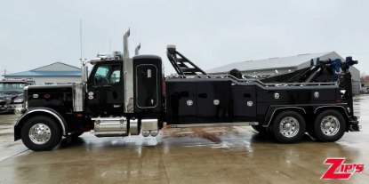 Picture of 2025 Vulcan V703 35 Ton Wrecker, Peterbilt 589 w/44" Sleeper, 20980