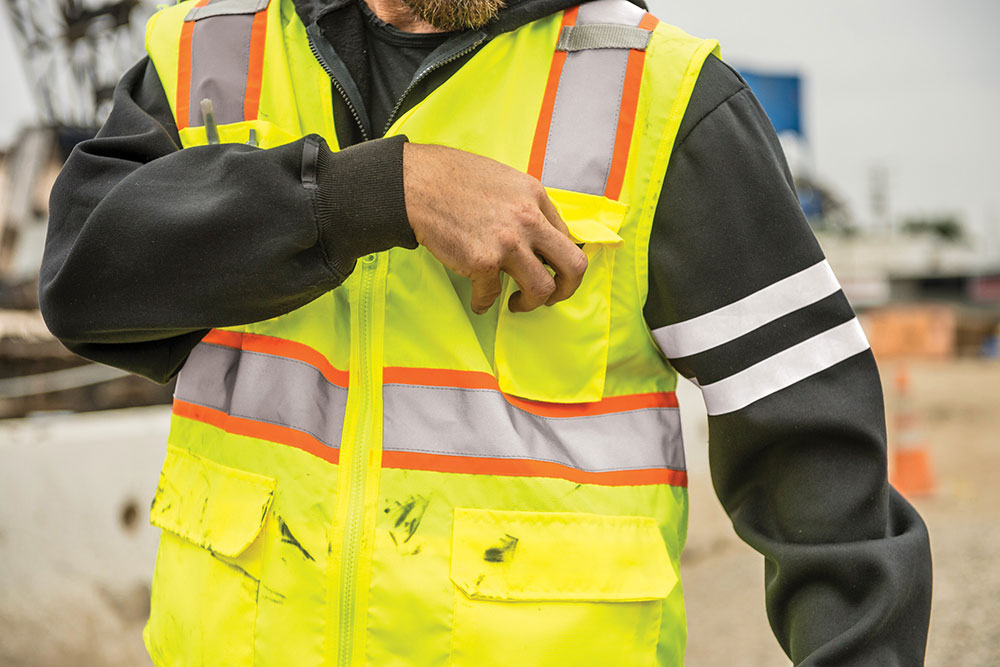Picture of Kishigo Class 2 Solid Front w/ Mesh Back Vest